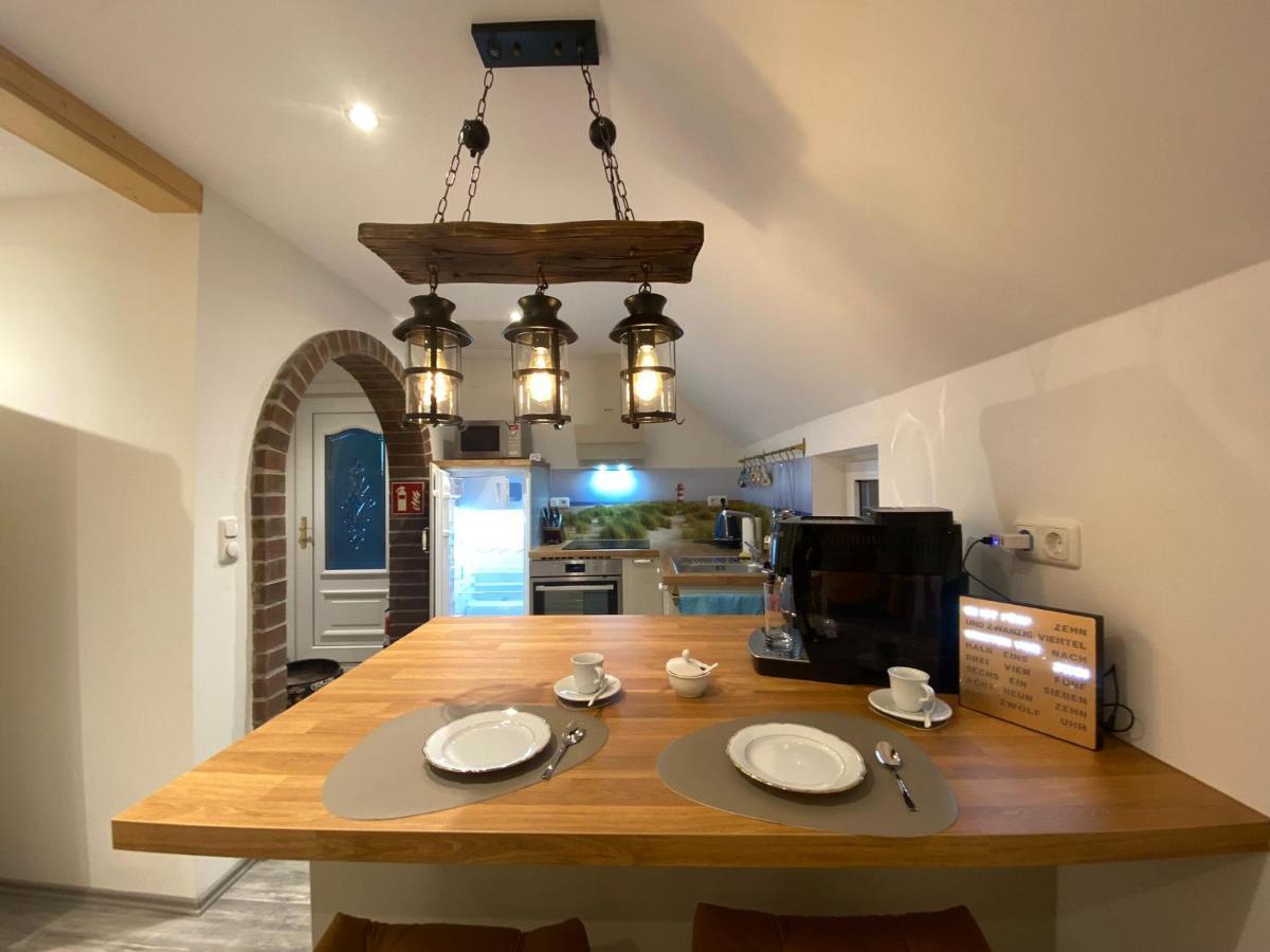 Ferienwohnung Gulfhaus, Mit Sauna Und Grossem Garten Apen エクステリア 写真
